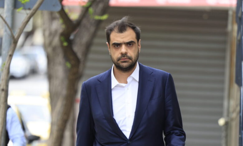 Μαρινάκης-για-Ανδρουλάκη:-Ζητά-εκλογές-χωρίς-να-λέει-με-ποιους-θα-κυβερνήσει,-από-μέσα-του-εύχεται-το-αίτημά-του-να-μην-γίνει-αποδεκτό