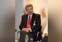 Πέθανε-ο-Νίκος-Καραγεωργίου,-ιδρυτής-της-ιστορικής-βιομηχανίας-οσπρίων-«3αλφα»