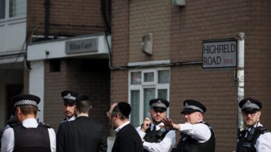 Λονδίνο:-Νέα-επίθεση-σε-συναγωγή,-«κλιμακώνεται-η-αντισημιτική-βία»-λέει-ο-αρχιραβίνος