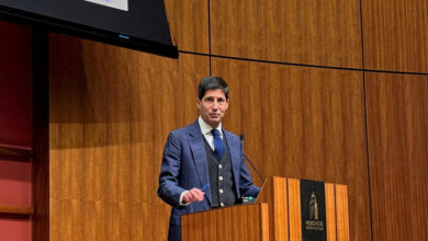 Γουόρς:-Κρίνεται-η-υποψηφιότητά-του-για-το-τιμόνι-της-fed-–-Ποιο-είναι-το-πόθεν-έσχες-του-εκλεκτού-του-Τραμπ