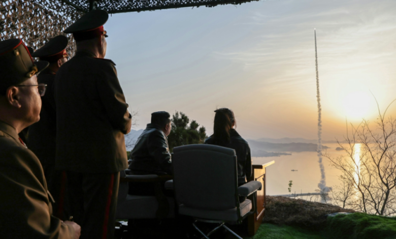 Η-Βόρεια-Κορέα-εκτόξευσε-πέντε-βαλλιστικούς-πυραύλους-μικρού-βεληνεκούς