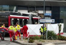 Τραγωδία-στο-Σάλτσμπουργκ-της-Αυστρίας:-Τρόλεϊ-μπούκαρε-σε-σούπερ-μάρκετ,-ένας-νεκρός-και-επτά-τραυματίες