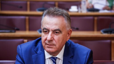 Κυβερνητικές-πηγές-απαντούν-στο-ΠΑΣΟΚ:-Μετά-την-αποστρατεία-η-συμμετοχή-του-νέου-υφυπουργού-Αγροτικής-Ανάπτυξης-σε-εταιρεία