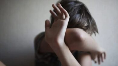 Πάτρα:-Ελεύθερος-υπό-όρους-ο-πατέρας-που-εξανάγκαζε-τον-12χρονο-γιο-του-να-δουλεύει