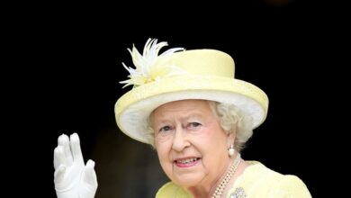 Βασίλισσα-Ελισάβετ:-100-χρόνια-από-τη-γέννησή-της-–-Το-συγκινητικό-μήνυμα-του-Καρόλου