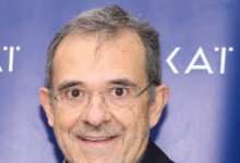 Παύλος-Τσίμας-για-Γιώργο-Μαζωνάκη:-Με-κολακεύει-που-θέλει-να-μου-δώσει-συνέντευξη