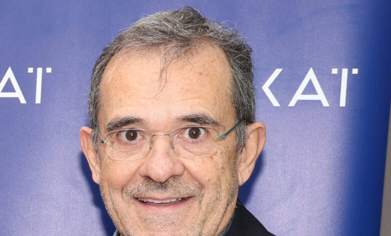 Παύλος-Τσίμας-για-Γιώργο-Μαζωνάκη:-Με-κολακεύει-που-θέλει-να-μου-δώσει-συνέντευξη