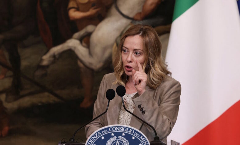 Οργή-Μελόνι-κατά-Ελβετίας-για-υπέρογκες-χρεώσεις-σε-τραυματίες-του-Κραν-Μοντανά:-«Λογαριασμοί-πάνω-από-70.000-ευρώ»