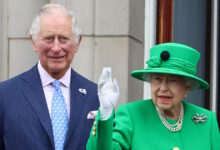 Ελισάβετ:-Ο-Κάρολος-και-η-Καμίλα-στο-Βρετανικό-Μουσείο-για-τα-100-χρόνια-από-τη-γέννηση-της-βασίλισσας