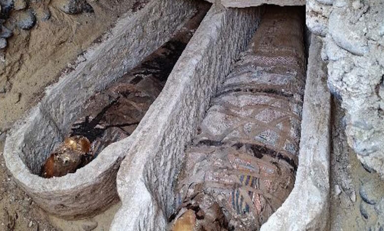 Αίγυπτος:-Αρχαιολόγοι-ανακάλυψαν-αντίγραφο-της-«Ιλιάδας»-του-Ομήρου,-στο-στομάχι-μιας-μούμιας