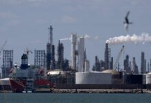 to-πετρέλαιο-σταθεροποιείται-στα-ψηλά,-πάνω-από-τα-98-δολάρια-το-brent,-κοντά-στα-90-το-wti-–-Ανησυχία-στην-αγορά-όσο-καθυστερεί-μια-συμφωνία-ΗΠΑ-Ιράν