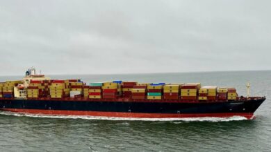 «epaminondas»,-το-ελληνικών-συμφερόντων-πλοίο,-που-δέχθηκε-τα-πυρά-των-Φρουρών-της-Επανάστασης