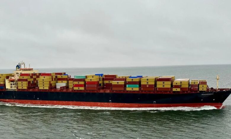 «epaminondas»,-το-ελληνικών-συμφερόντων-πλοίο,-που-δέχθηκε-τα-πυρά-των-Φρουρών-της-Επανάστασης