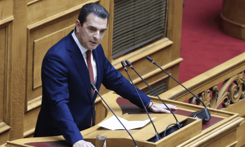 Σκρέκας:-Να-αρθεί-η-ασυλία-μου-–-Δεν-ζητήθηκε-από-εμένα-τίποτα-παράνομο,-ούτε-ζήτησα-κάτι-παράνομο