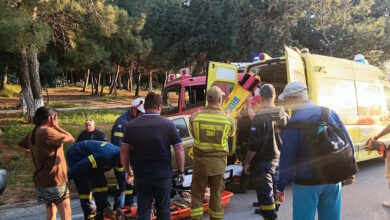 Χανιά:-Επιχείρηση-διάσωσης-τουρίστα-που-έπεσε-στα-βράχια,-στους-Αγίους-Αποστόλους