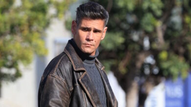 Ο-Δημήτρης-Ουγγαρέζος-απαντά-στον-Γρηγόρη-Αρναούτογλου-με-μηνύματα-θαυμαστών-του-και-μια-κόκκινη-καρδιά