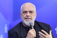 Έντι-Ράμα:-«Χιούμορ»-η-πολυσυζητημένη-ατάκα-του-για-τον-Πλάτωνα-–-Ο-εκνευρισμός-για-τον-Φρέντι-Μπελέρη