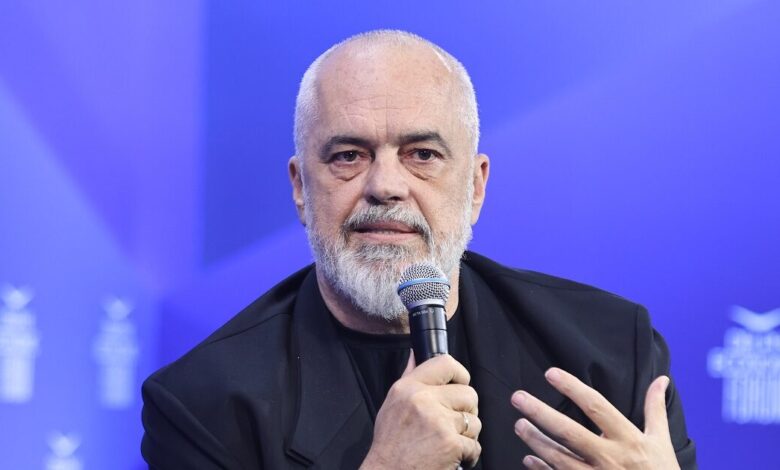 Έντι-Ράμα:-«Χιούμορ»-η-πολυσυζητημένη-ατάκα-του-για-τον-Πλάτωνα-–-Ο-εκνευρισμός-για-τον-Φρέντι-Μπελέρη