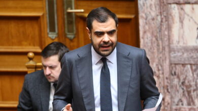 Μαρινάκης-για-νέα-μέτρα-στήριξης:-«Η-κυβέρνηση-Μητσοτάκη,-αφού-διορθώνει-τα-λάθη-της,-γυρίζει-στην-κοινωνία-όσα-στερήθηκε»