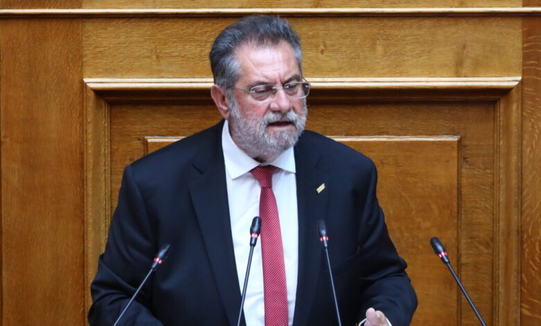 Μετά-τον-Κεδίκογλου-και-ο-Παναγιωτόπουλος-«κουνάει-μαντίλι»-στον-ΣΥΡΙΖΑ:-«Θα-είμαι-με-τον-Τσίπρα,-είτε-έτσι-είτε-αλλιώς»