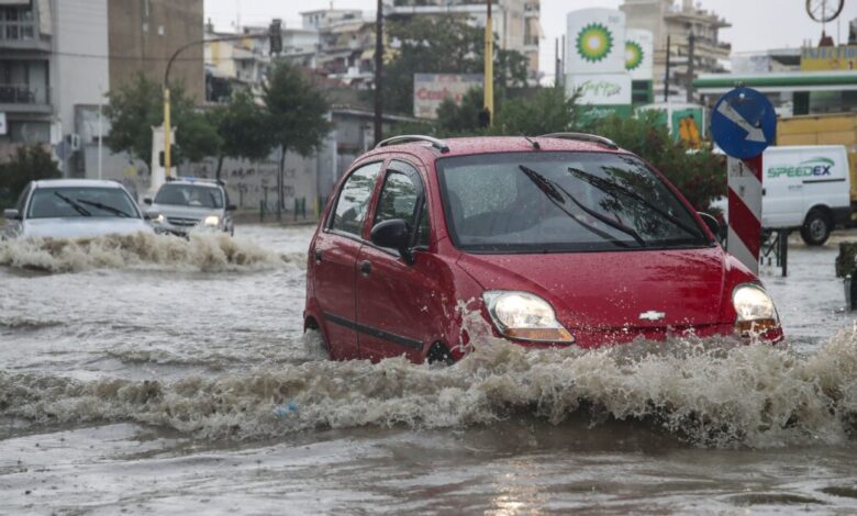 Καιρός:-Βροχές-στην-Αττική-μέχρι-το-μεσημέρι-–-Νέο-χαμηλό-βαρομετρικό-χτυπά-την-Κρήτη-από-την-Παρασκευή