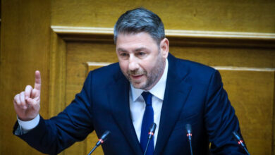 ΠΑΣΟΚ:-Ημίμετρα-και-προεκλογικά-μέτρα-οι-εξαγγελίες-της-κυβέρνησης-–-«Με-την-πλάτη-στον-τοίχο-η-ΝΔ»