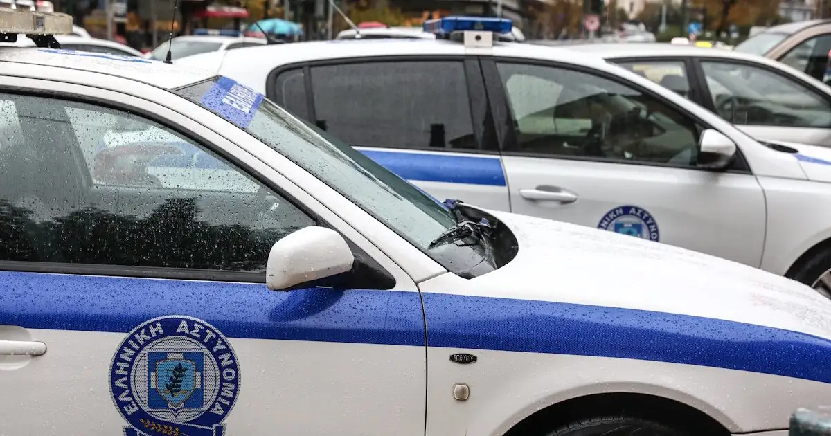 Ασπρόπυργος:-Συνελήφθη-63χρονος-με-ένα-κιλό-κοκαΐνης-–-Τον-σταμάτησαν-οι-αστυνομικοί-και-προσπάθησε-να-το-σκάσει-τρέχοντας