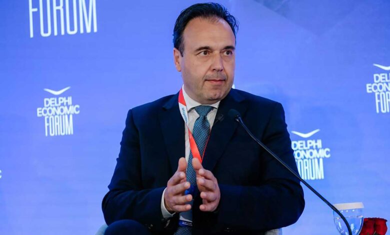 Παπαστεργίου:-Τέλος-στην-ανωνυμία-των-social-media