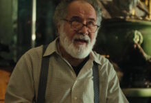 o-apon-κυκλοφόρησε-το-music-video-του-τραγουδιού-«Ρεμπέτικο»-με-πρωταγωνιστή-τον-Θοδωρή-Κατσαφάδο