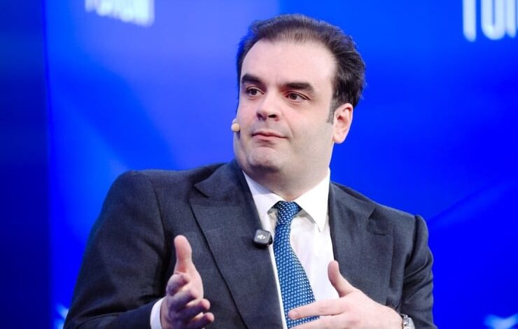 Πιερρακάκης:-«Δύναμη-πυρός»-για-νέα-μέτρα