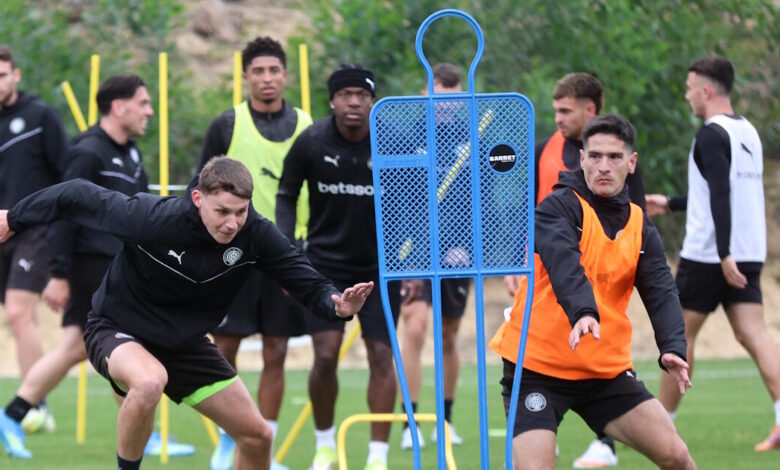 Ο-ΟΦΗ-έφτασε-στον-Βόλο-για-τον-τελικό-του-Κυπέλλου-Ελλάδας-betsson-με-τον-ΠΑΟΚ