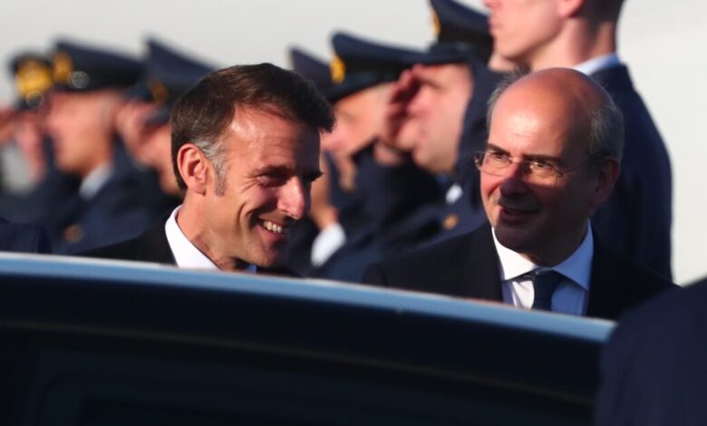 live-η-επίσκεψη-Μακρόν-στην-Αθήνα:-Στη-Ρωμαϊκή-Αγορά-μαζί-με-τον-Μητσοτάκη