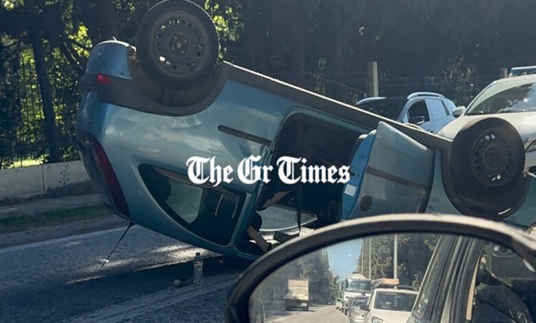 Σοβαρό-τροχαίο-στη-Θεσσαλονίκη-με-μία-τραυματία:-Σύγκρουση-δύο-αυτοκινήτων,-αναποδογύρισε-το-ένα