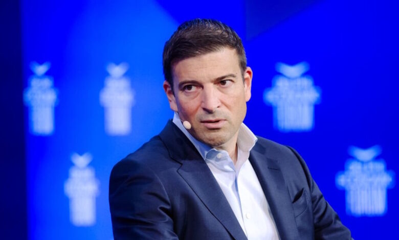 Το-cvc-προαναγγέλλει-μεγαλύτερες-επενδύσεις-στην-Ελλάδα-–-Τι-είπε-ο-Άλεξ-Φωτακίδης-για-την-ΑΜΚ-της-ΔΕΗ