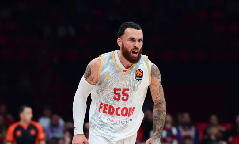 Μάικ-Τζέιμς:-«Στη-σύντομη-καριέρα-μου-με-τη-Μονακό,-έχουμε-μακρά-ιστορία-με-τον-Ολυμπιακό»