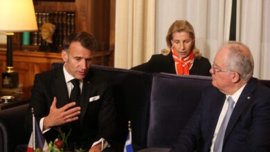 Τασούλας-–-Μακρόν-στο-προεδρικό:-Οι-ιστορικοί-δεσμοί-των-δύο-χωρών-και-η-μακρά-σχέση-φιλίας-και-συνεργασίας