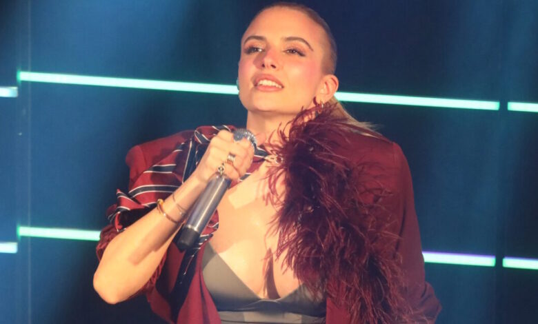 Κατερίνα-Λιόλιου:-Οι-πρώτοι-σταθμοί-της-καλοκαιρινής-της-περιοδείας