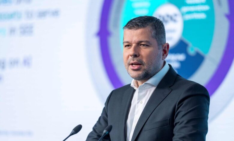 ΔΕΗ:-Ενιαίος-ηλεκτρικός-χώρος-από-τη-Μεσόγειο-έως-τη-Βαλτική-–-Επενδύσεις-24,2-δισ.-ευρώ-έως-το-2030