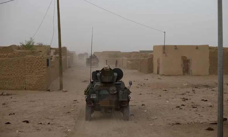 Μαζικές-επιθέσεις-στο-Μαλί:-Πυροβολισμοί-και-εκρήξεις-σε-πολλαπλά-μέτωπα