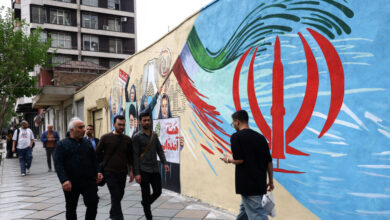 Ιράν:-«Οι-ΗΠΑ-έχουν-“βουλιάξει”-στον-πόλεμο,-ψάχνουν-να-σώσουν-τα-προσχήματα»-–-«Θρίλερ»-με-τις-διαπραγματεύσεις-στο-Πακιστάν