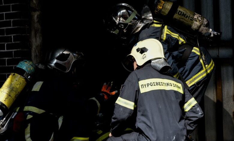 Φωτιά-σε-σπίτι-στο-Μεταξουργείο-–-Διακόπηκε-η-κυκλοφορία
