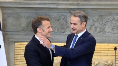 Κυριάκος-Μητσοτάκης:-Η-ανάρτηση-με-τα-στιγμιότυπα-από-την-επίσκεψη-Εμανουέλ-Μακρόν-–-«Ελλάδα-και-Γαλλία-βρίσκονται-πιο-κοντά-από-ποτέ»