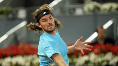 Στέφανος-Τσιτσιπάς –-Αλεξάντερ-Μπούμπλικ-2-0:-Θρίαμβος-του-Έλληνα-τενίστα-στη-Μαδρίτη