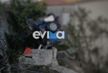 Εύβοια:-Τζιπ-«καρφώθηκε»-δίπλα-σε-σπίτια-–-Τραυματίστηκε-ο-οδηγός