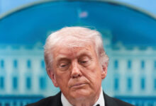 Ντόναλντ-Τραμπ:-Οι-πρώτες-του-δηλώσεις-μετά-τους-πυροβολισμούς-στο-Χίλτον-–-Βίντεο-από-τη-στιγμή-της-επίθεσης