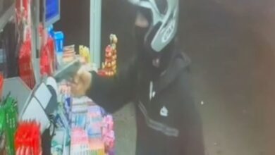 Ανήλικοι-λήστευαν-περίπτερα-και-βενζινάδικα-στα-νότια-προάστια-–-Συνελήφθησαν-και-οι-γονείς-τους