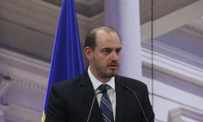 Κώτσηρας:-Μόνιμα-μέτρα-στήριξης-με-επίκεντρο-οικογένειες-και-ευάλωτους