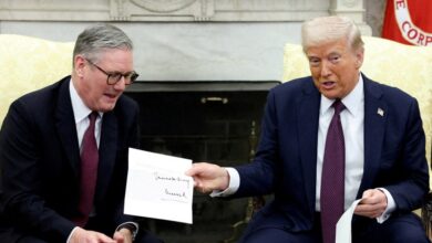 Στάρμερ-και-Τραμπ-μίλησαν-για-τα-Στενά-του-Ορμούζ:-Επείγουσα-ανάγκη-αποκατάστασης-της-ναυσιπλοΐας