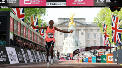 Λονδίνο:-Ο-Σάουε-έγινε-ο-πρώτος-που-έτρεξε-Μαραθώνιο-σε-λιγότερο-από-δύο-ώρες