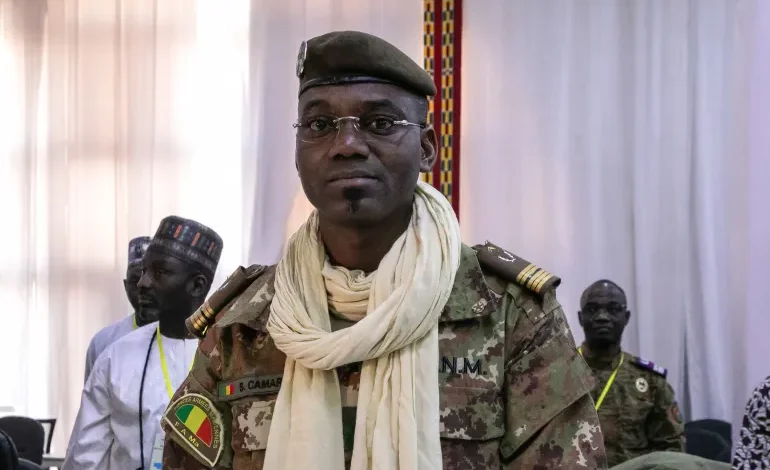 Ο-υπουργός-Άμυνας-του-Μαλί-σκοτώθηκε-σε-συντονισμένες-επιθέσεις